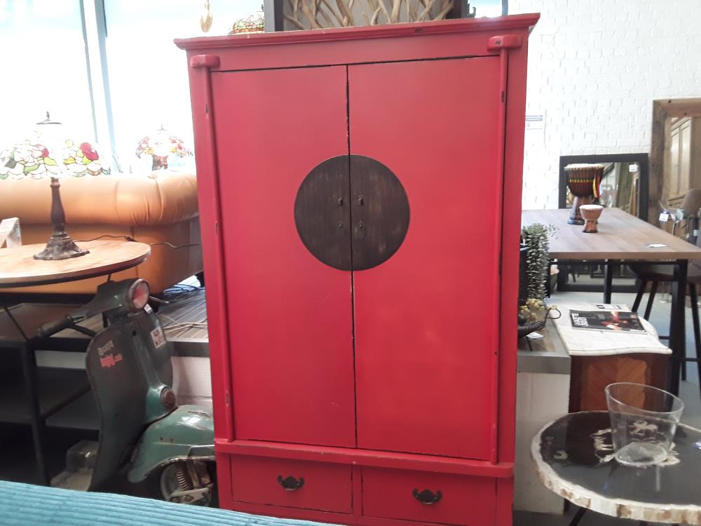 ARMOIRE CHINOISE DE MARIAGE ROUGE PATINÉ