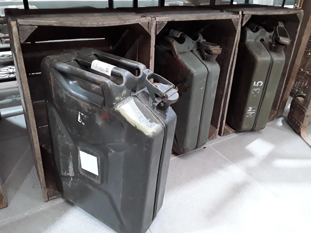 JERRYGAN MÉTAL   # CHER PÈRE NOËL