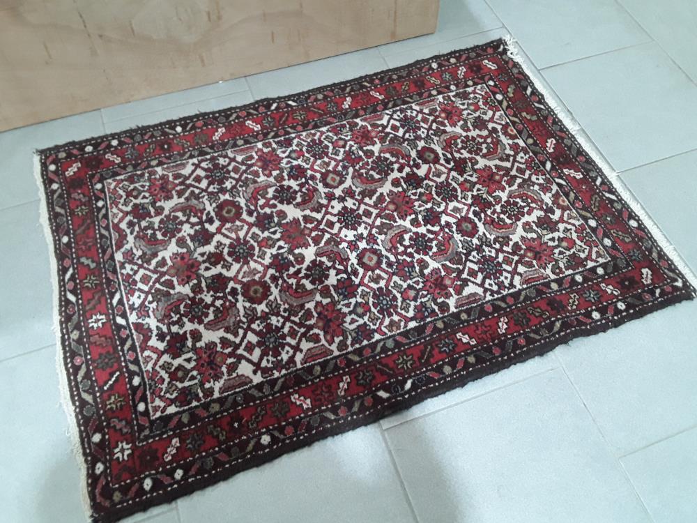 TAPIS TISSÉ MAIN CAUCASIEN