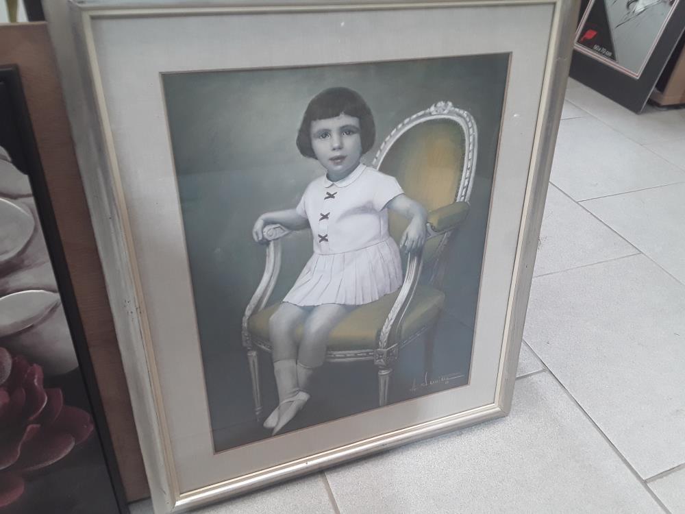 TABLEAU PASTEL CRAYON PETITE FILLE 