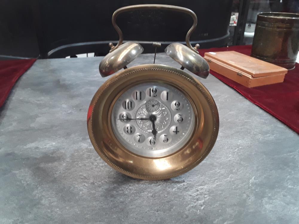 RÉVEIL MÉCANIQUE VINTAGE 