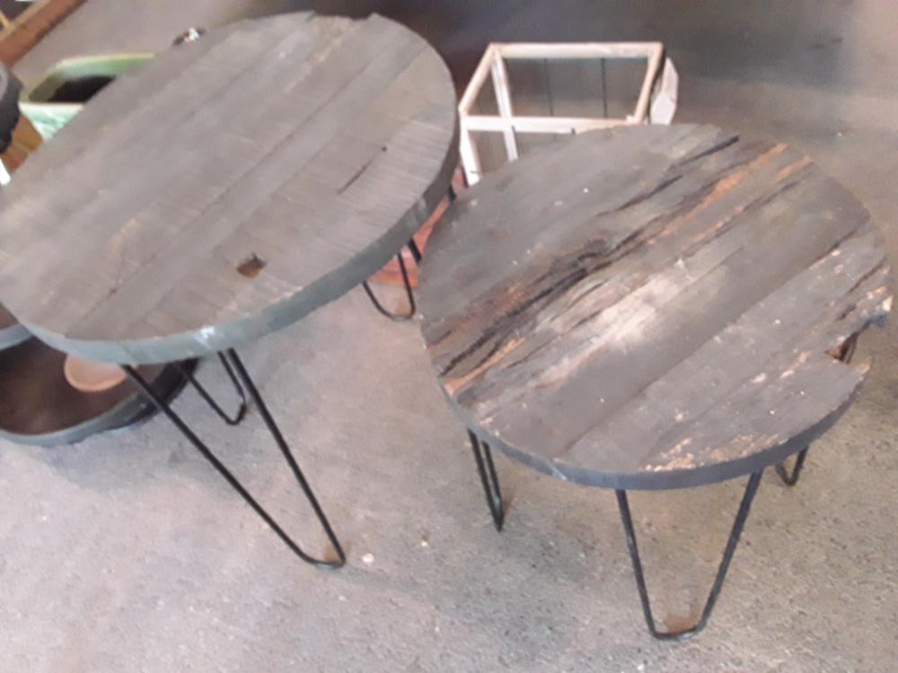 PAIRE DE TABLES  RONDE DESIGN BOIS ÉROSION 