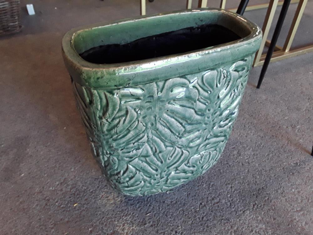 VASE EN CERAMIQUE VERT FOUGERES