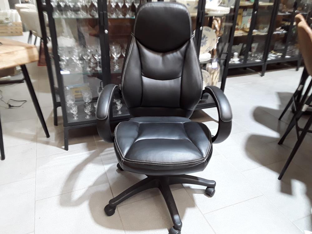 FAUTEUIL DE BUREAU COUTURE PIQUEE 