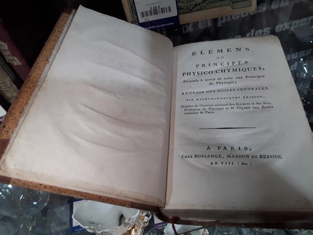 LIVRE PHYSIQUE-CHIMIE XIXE ANNÉE 1800