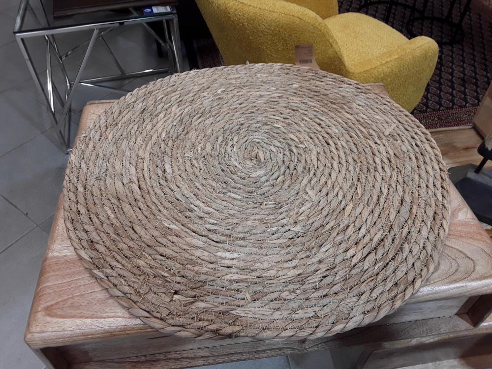 CENTRE DE TABLE EN PAILLE DECO