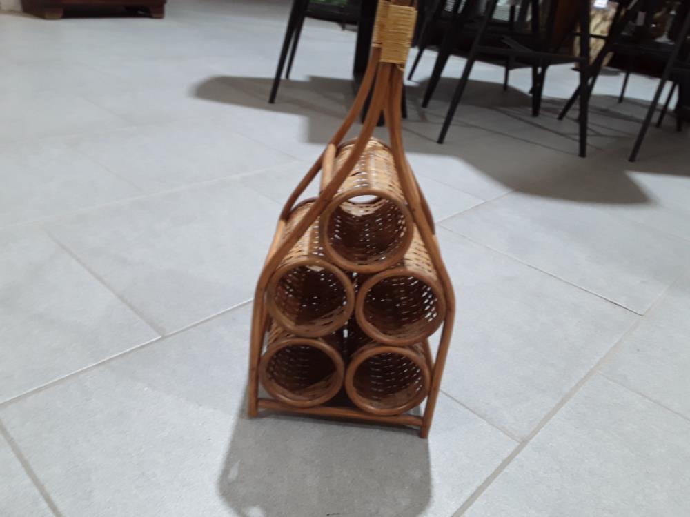 PORTE BOUTEILLES EN BAMBOU