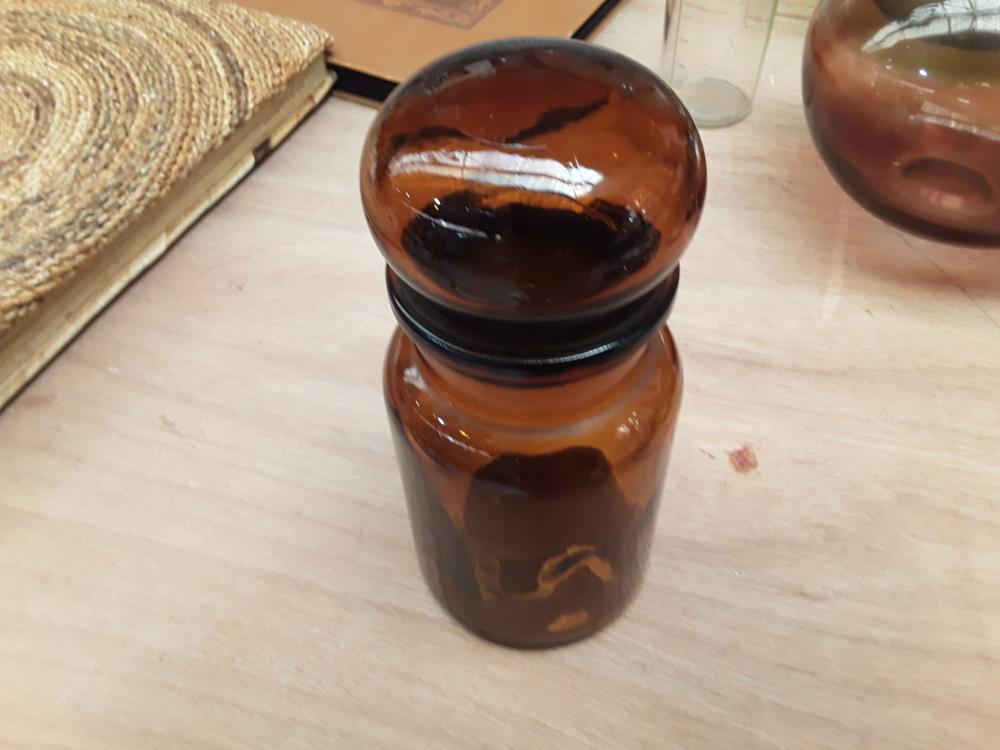 BOCAL D'APOTHICAIRE EN VERRE AMBRÉ VINTAGE 