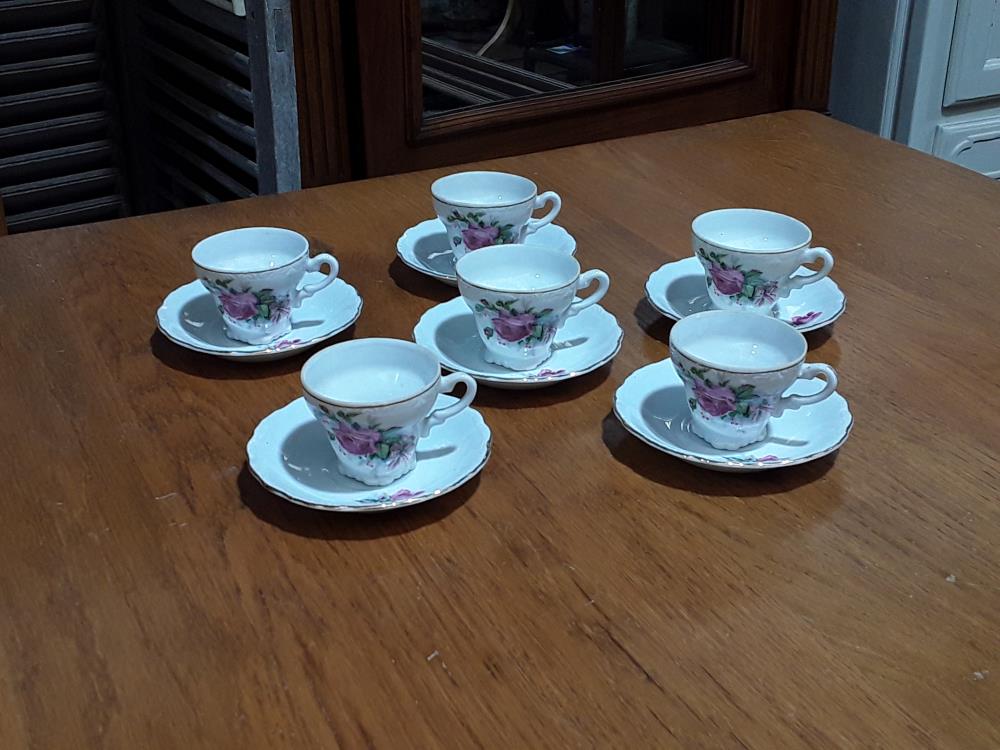 SERVICE À CAFÉ FLORAL