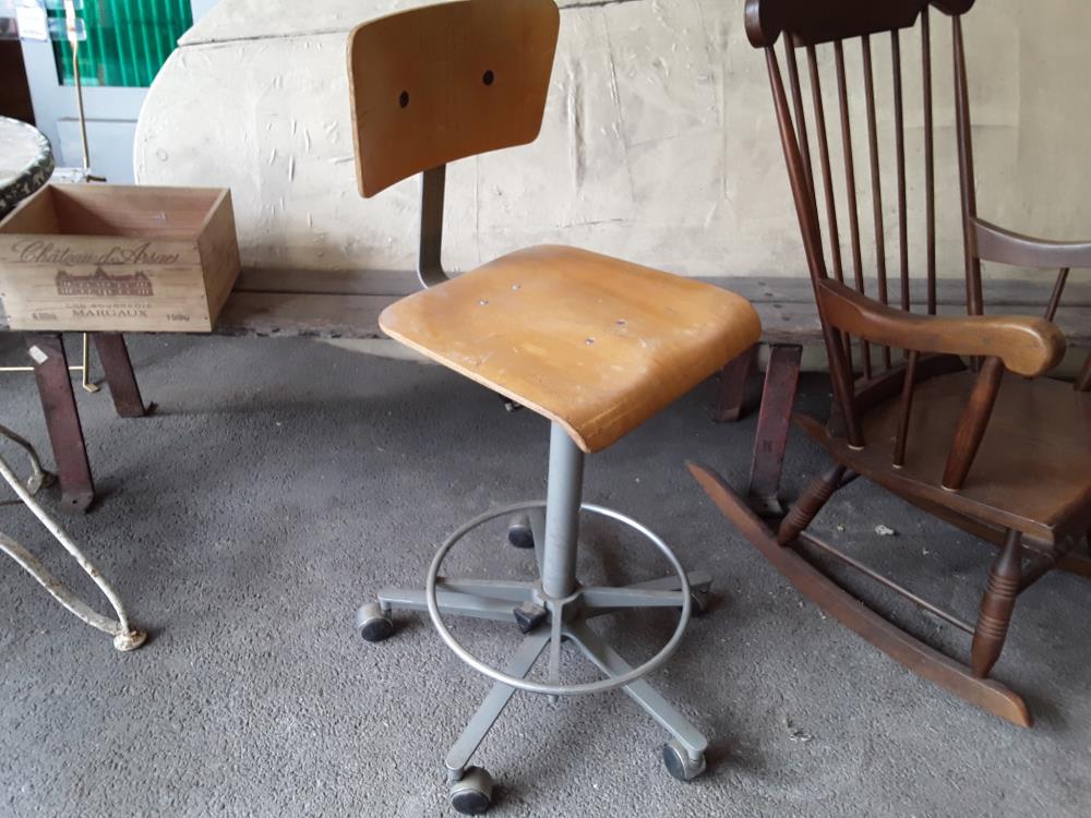 CHAISE D'ARCHITECTE 