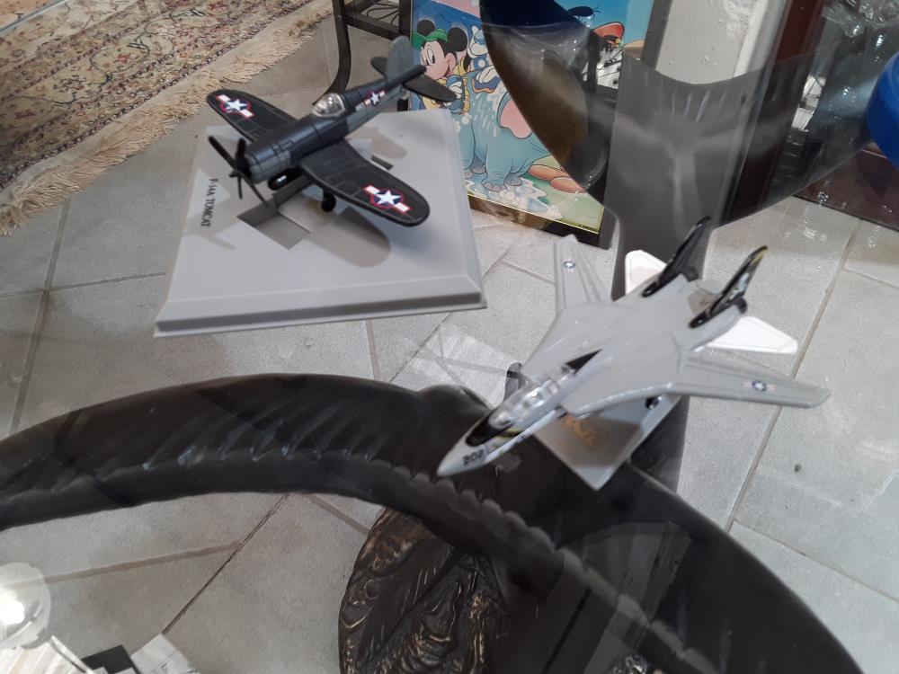 AVION MINIATURE 