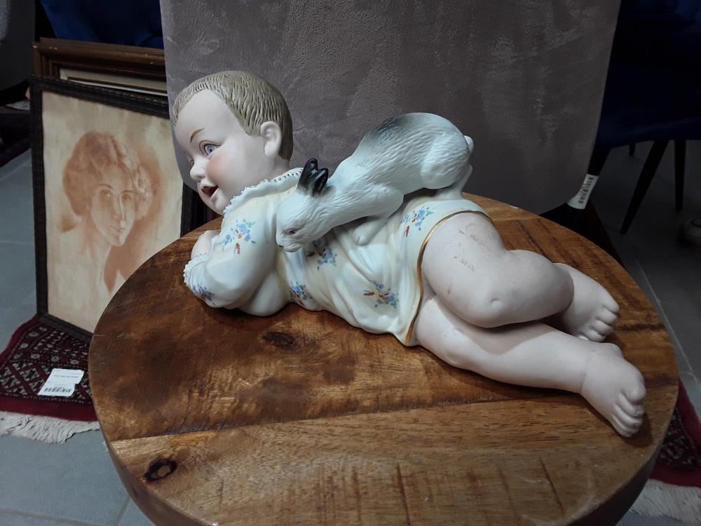 BEBE PORCELAINE LAPIN