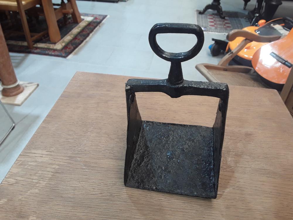 ETRIER DU 17EME SIECLE PAYS BAS ESPAGNOL