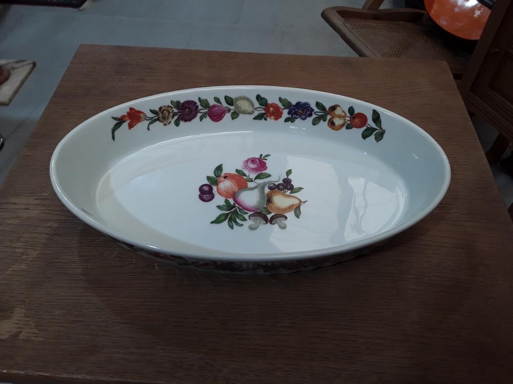 PLAT PORCELAINE DE PARIS