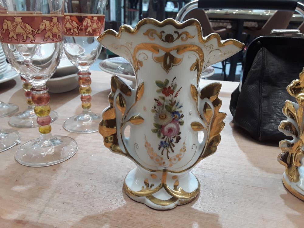 CORNET EN PORCELAINE 