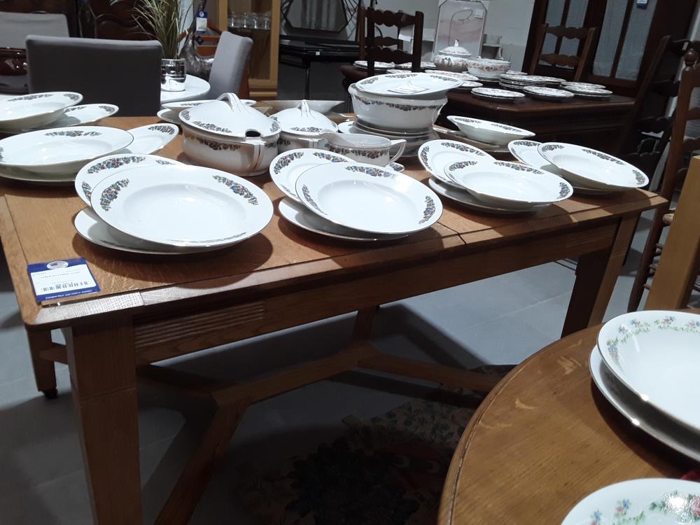 TABLE EN CHENE CLAIR 