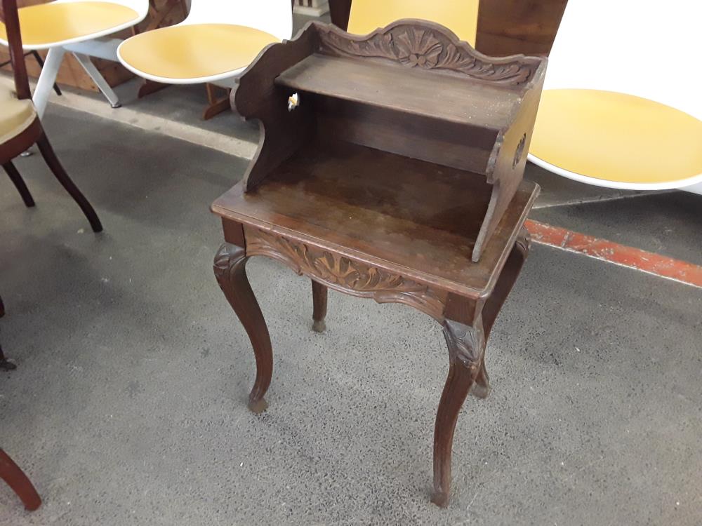 PETIT CHEVET À PATINER 