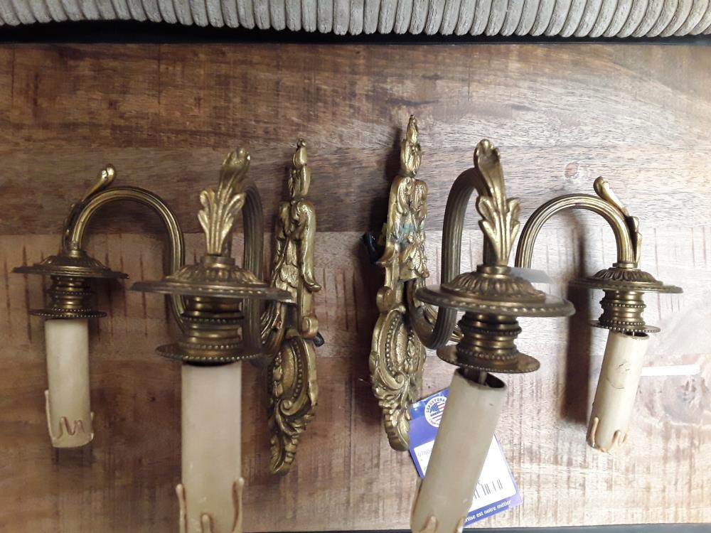 PAIRE D'APPLIQUES EN BRONZE