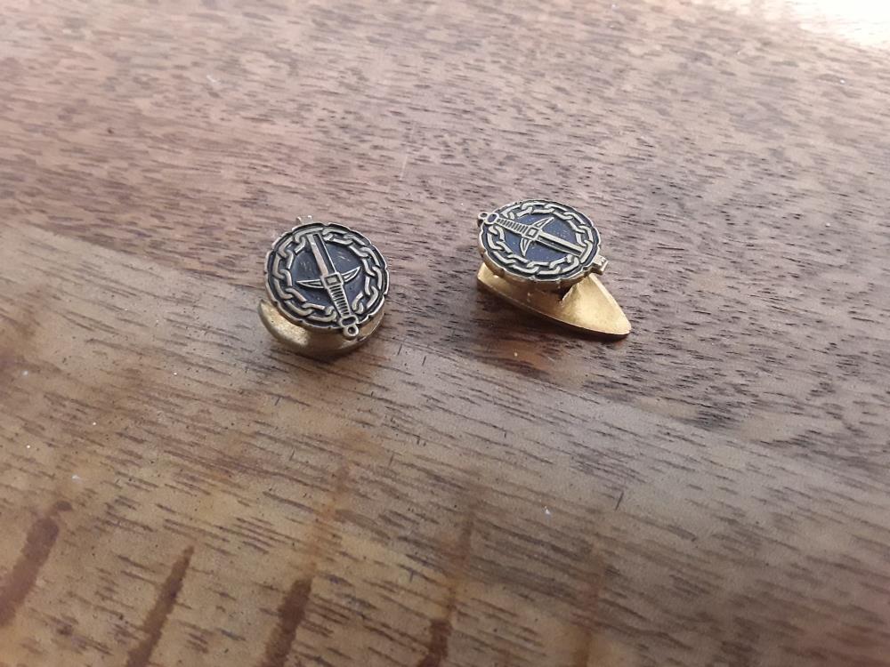 PIN'S DÉCORATION MILITAIRE