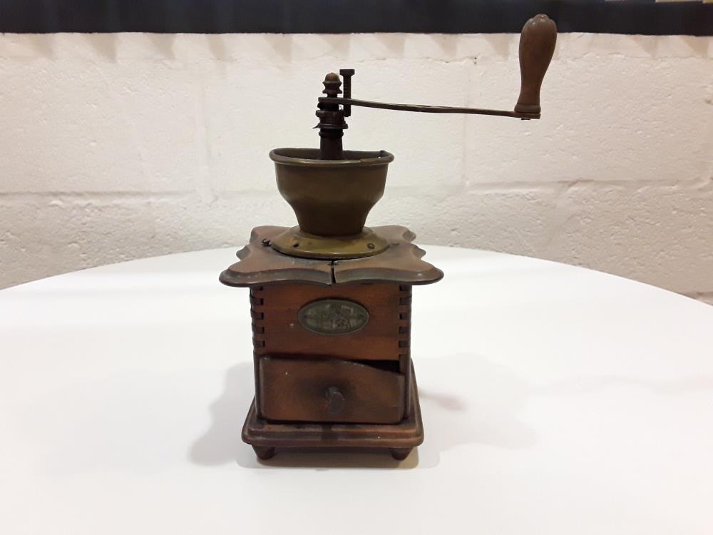 MOULIN À CAFÉ ANCIEN