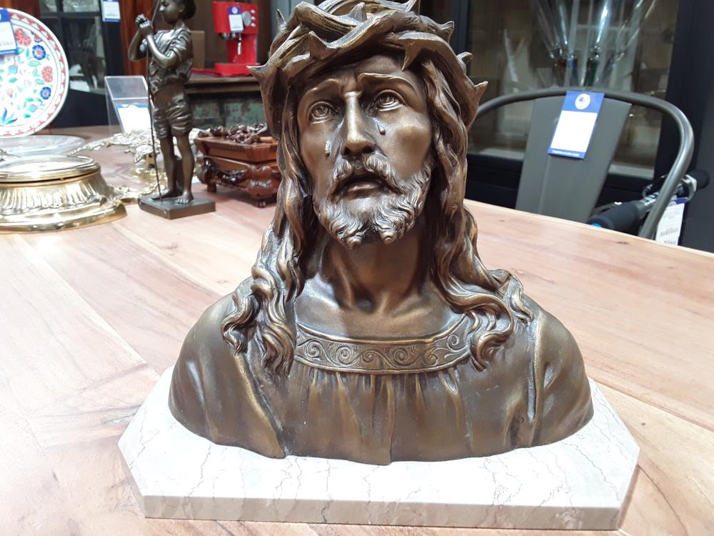 BUSTE DU CHRIST RÉALISÉ PAR RUFFONY