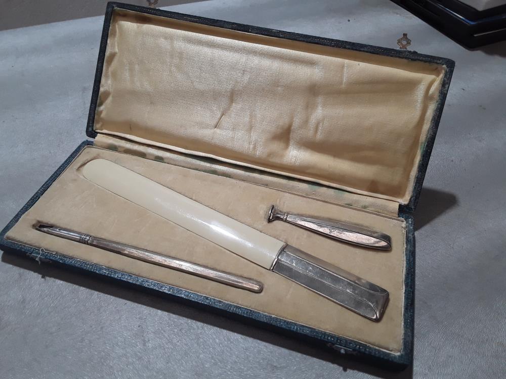 ENSEMBLE DE BUREAU ART DECO PORTE PLUME OUVRE LETTRE ANNÉE 30