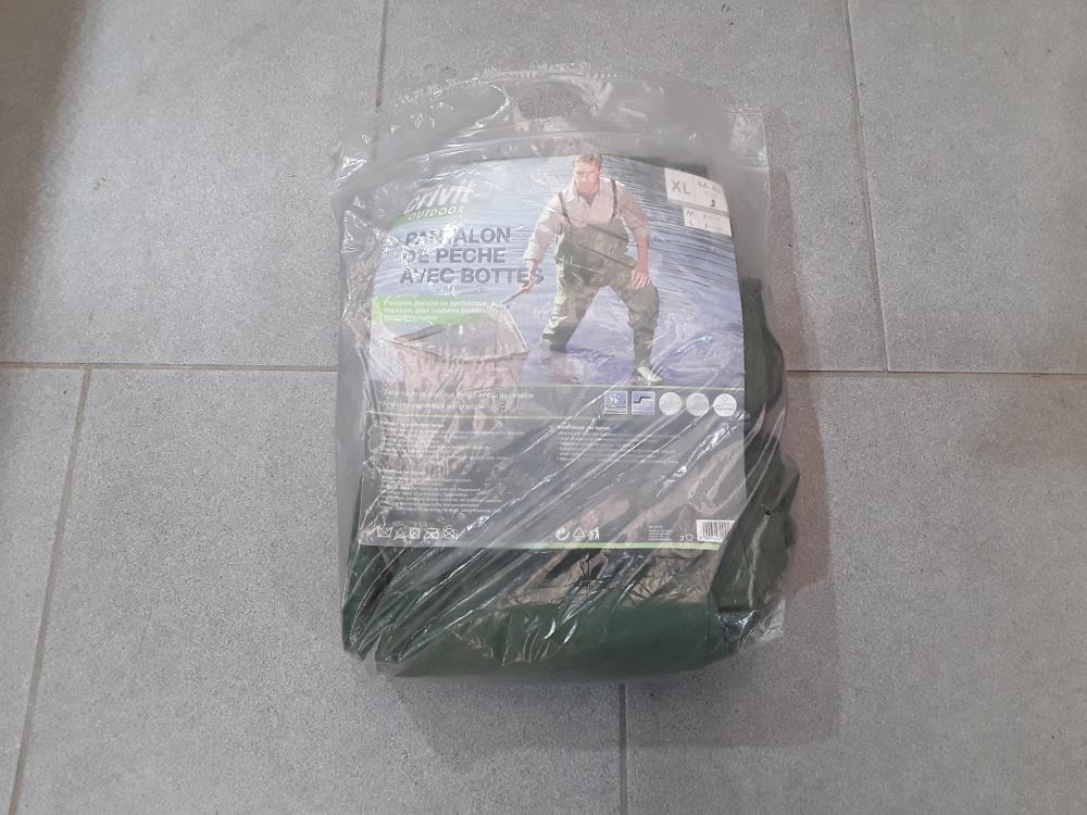 PAIRE DE CUISSARDES 44 / 45 