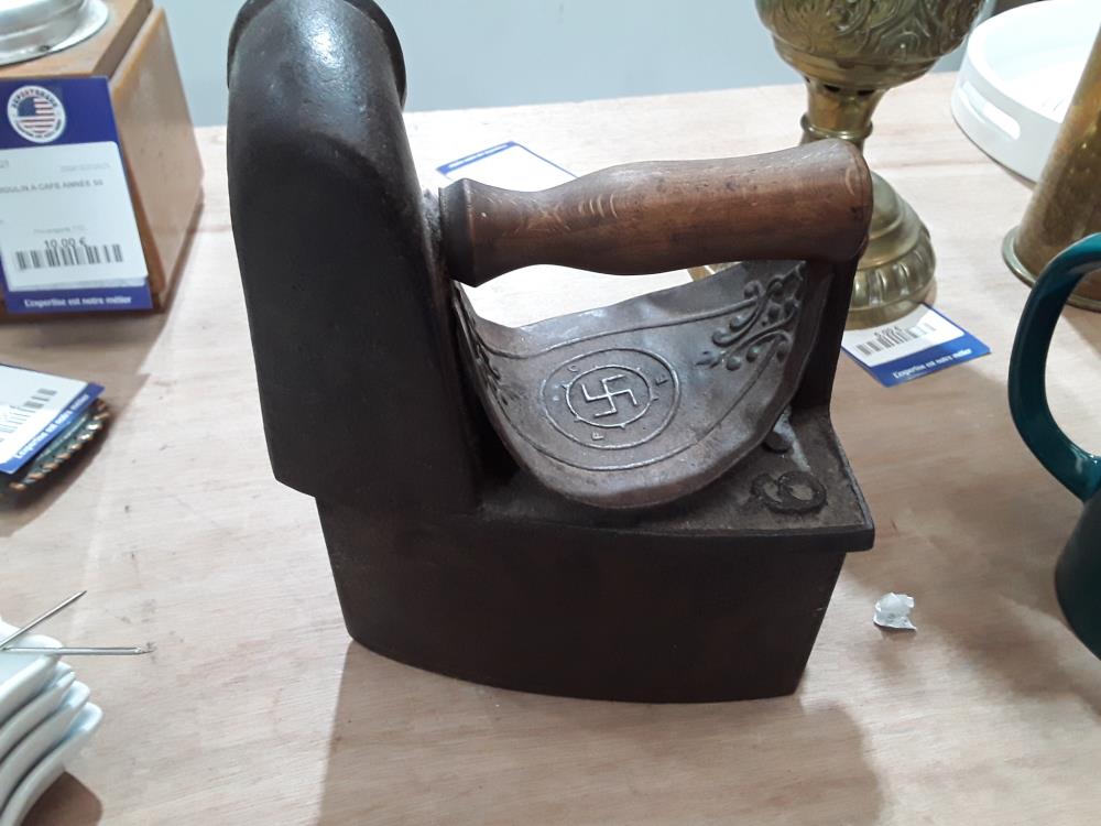 FER A REPASSER ALLEMAND WW2 