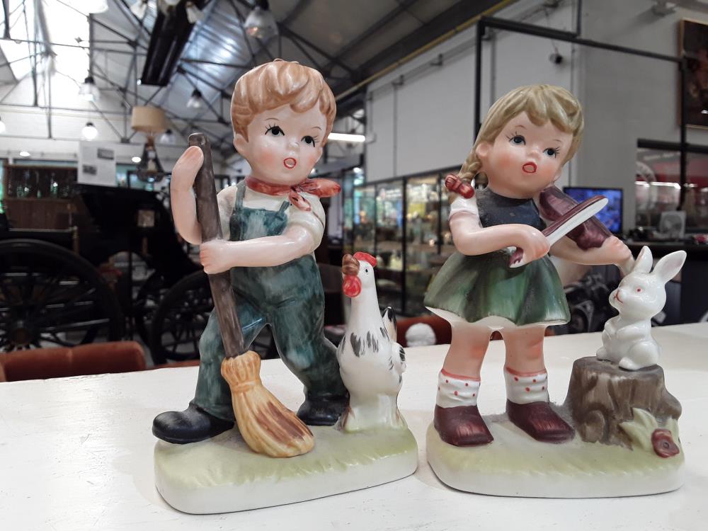 ENFANT EN PORCELAINE ANNÉE 60 ALLEMANDE 