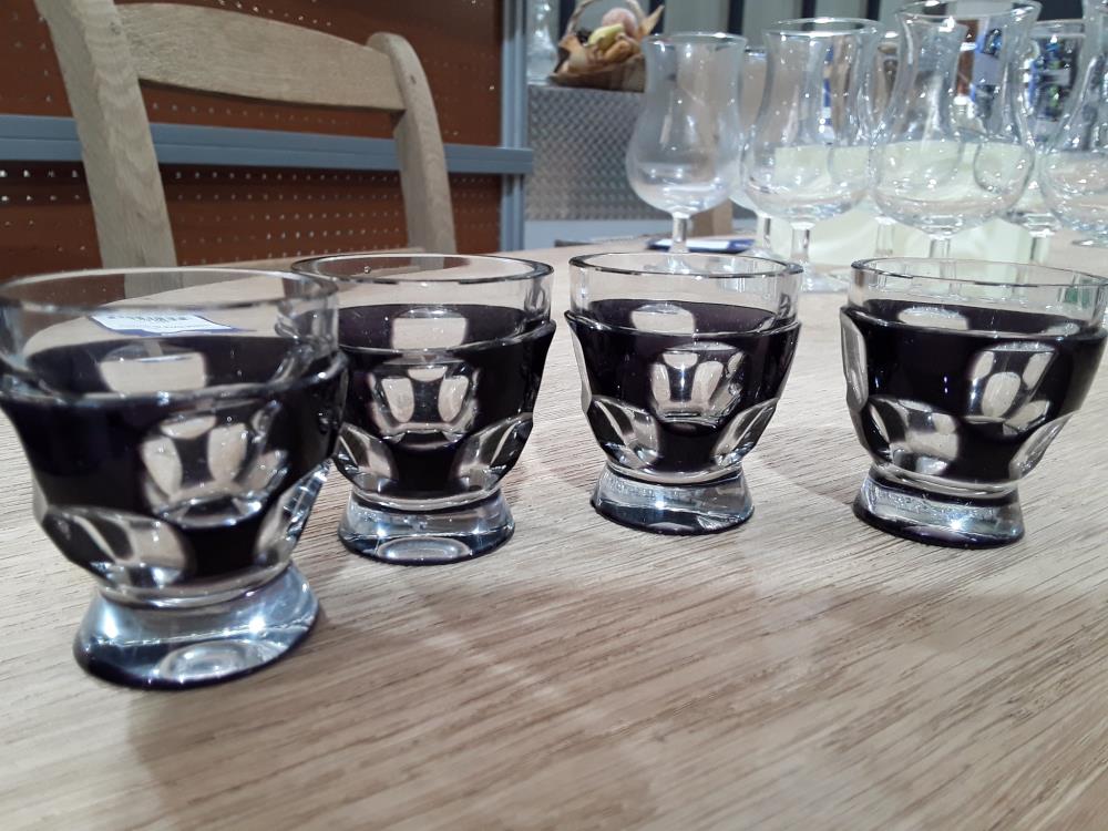 SERIES 4 VERRES DECO MAUVE VAL ST LAMBERT 