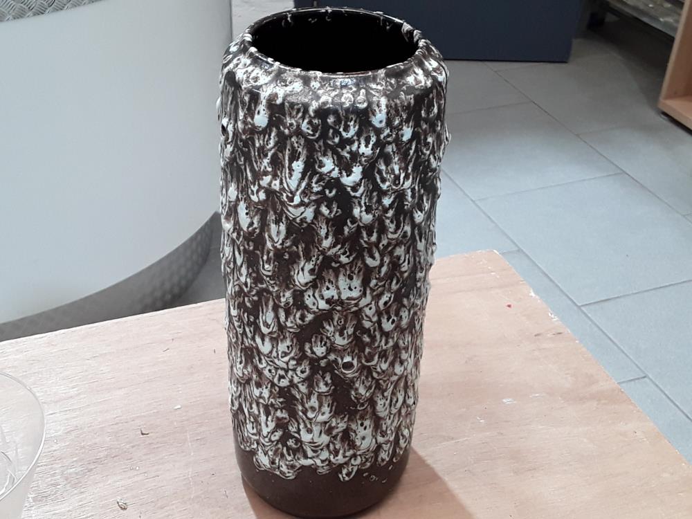 VASE EN CERAMIQUE ALLEMANDE 