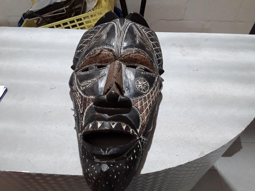 GRAND MASQUE AFRICAIN 