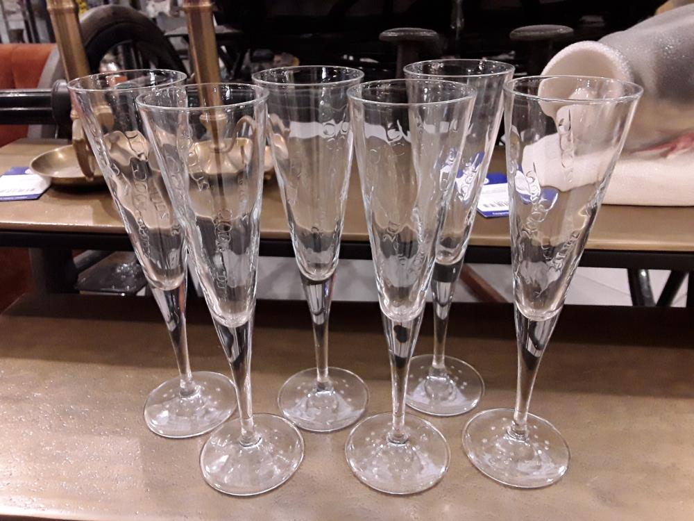 LOT DE 6 VERRES À CHAMPAGNE ANNEE 2000