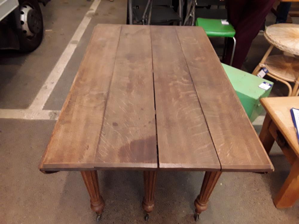 TABLE 6 PIEDS LOUIS PHILIPPE + 3 RALLONGES 