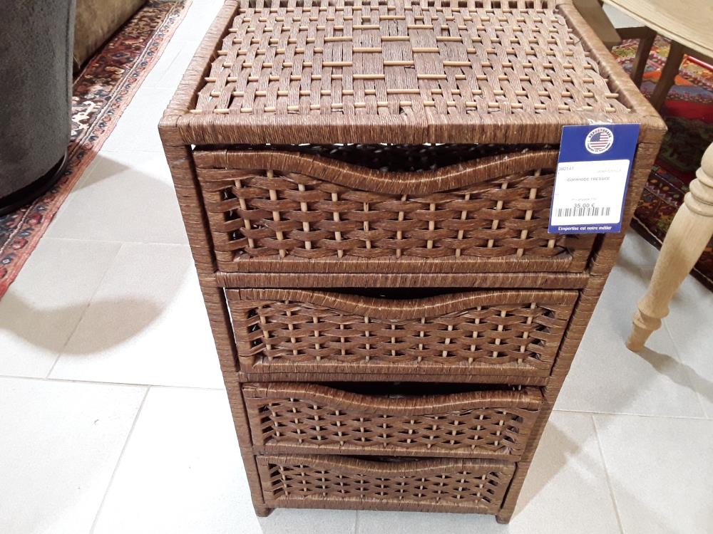 COMMODE TRESSÉE