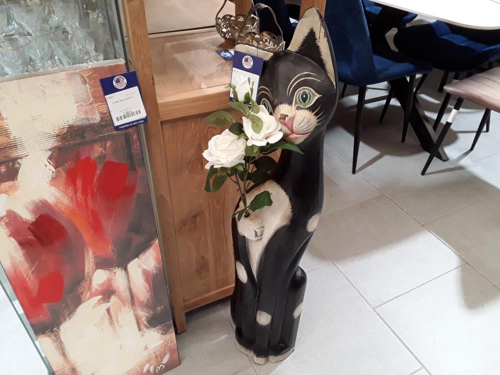 CHAT EN BOIS SCULPTÉ 