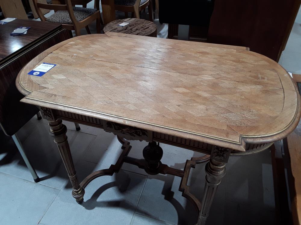 TABLE GUERIDON NAPOLEON III EN NOYER ET DORURE