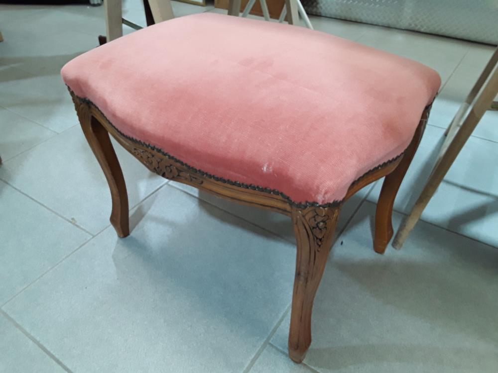 REPOSE PIED DE ST LOUIS XV 