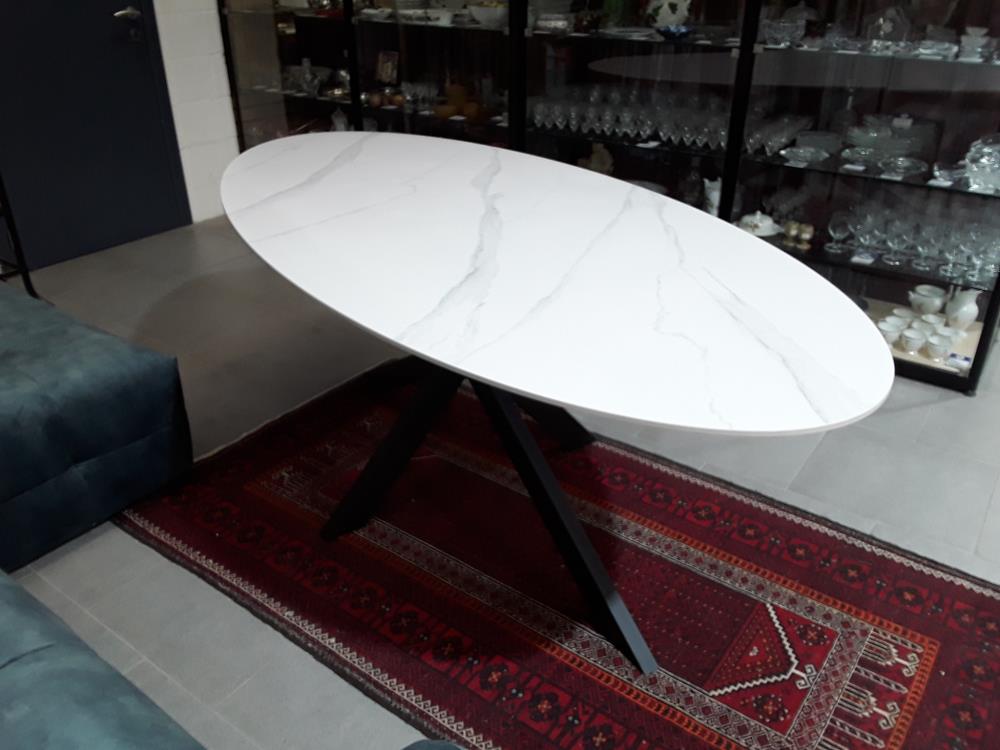 TABLE OVALE DESIGN ITALIEN PIED METAL FINITION MARBRE BLANC 2M10