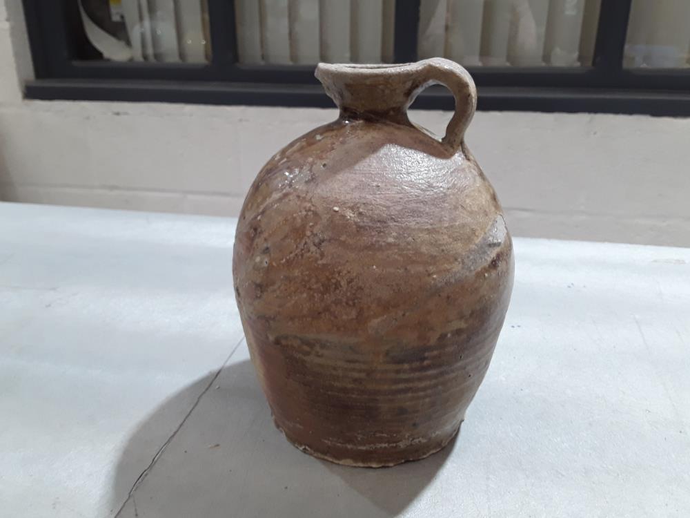 CRUCHE TERRE CUITE 18EME 