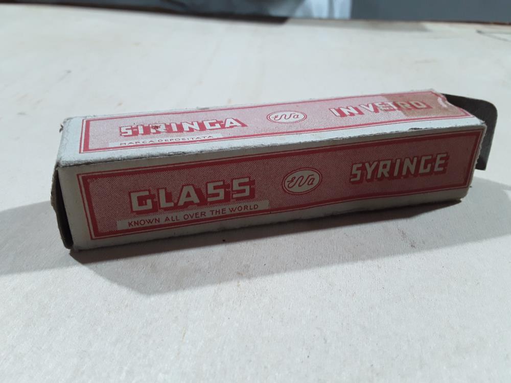SERINGUE EVA EN VERRE AVEC BOITE 