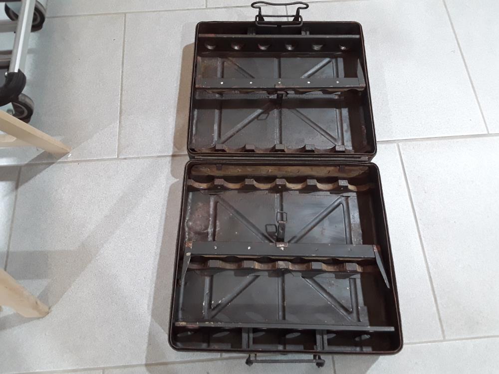 CAISSE PAK 37 COMPLETE ARDENNE SECTEUR BASTOGNE 