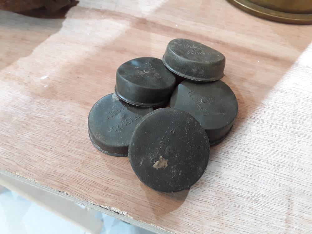 SERIE DE 5 BOUCHONS MG SECTEUR TROIS PONTS 