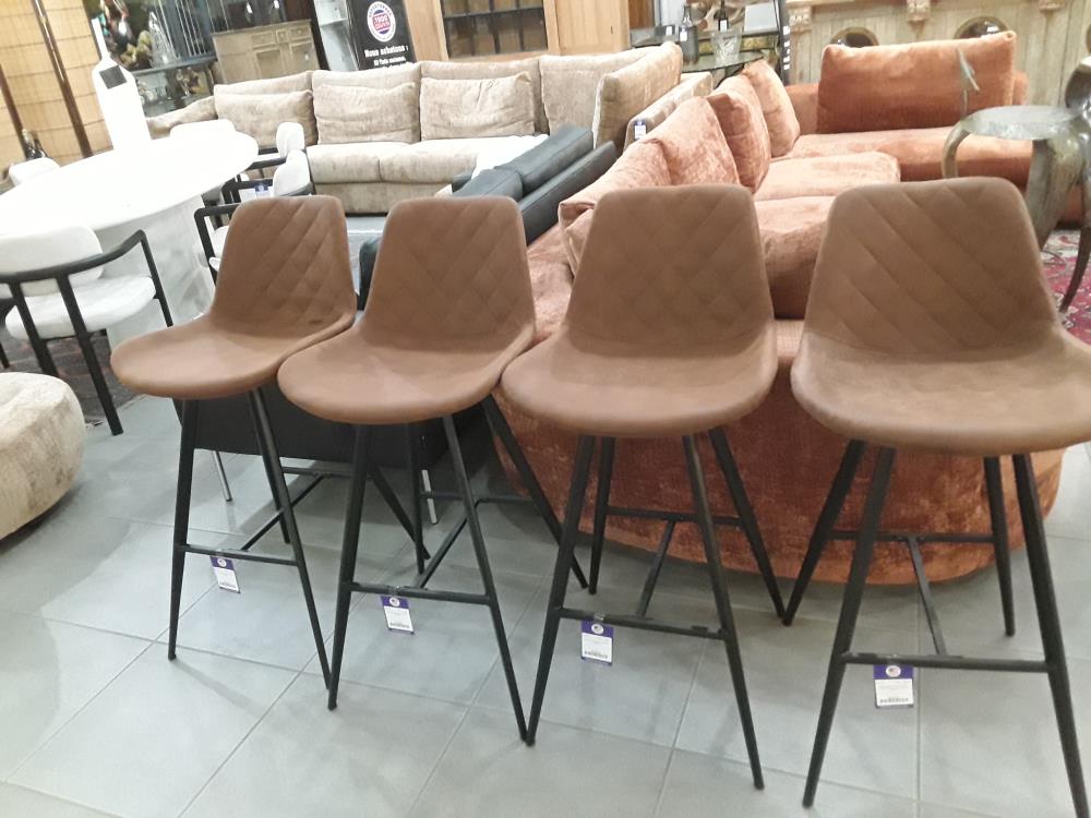 TABOURET DE BAR FINITION COGNAC 