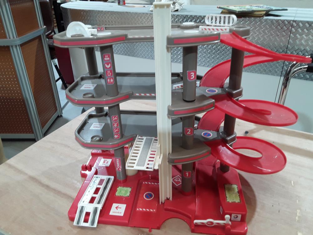 JOUET CIRCUIT AVEC GARAGE VINTAGE 