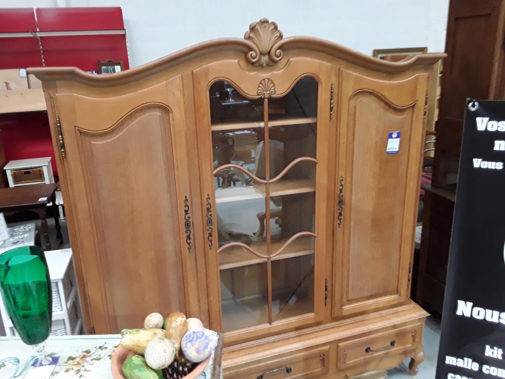 BIBLIOTHÈQUE EN CHENE DE STYLE LOUIS XV 