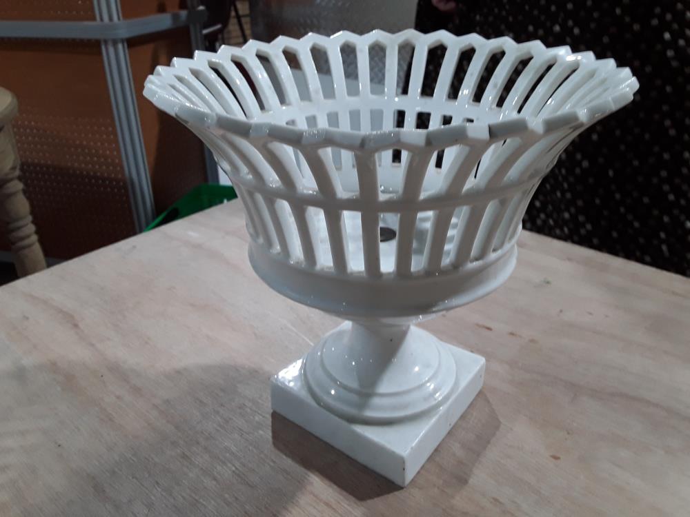 PANIER CORBEILLE DE FRUITS PORCELAINE 