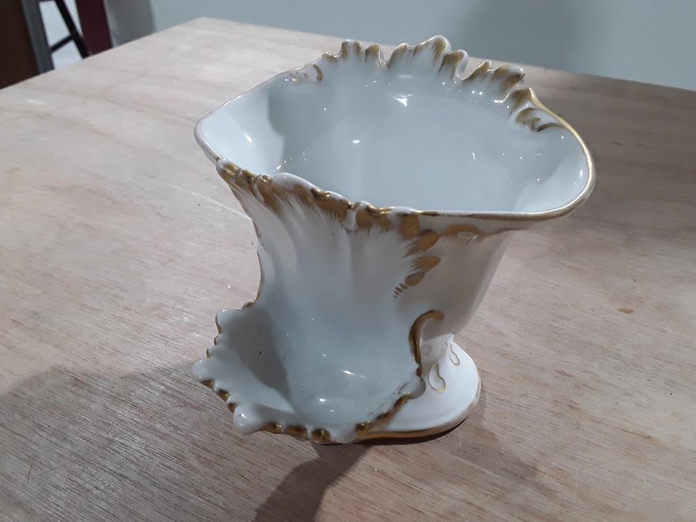 PORTE MONTRE PORCELAINE 