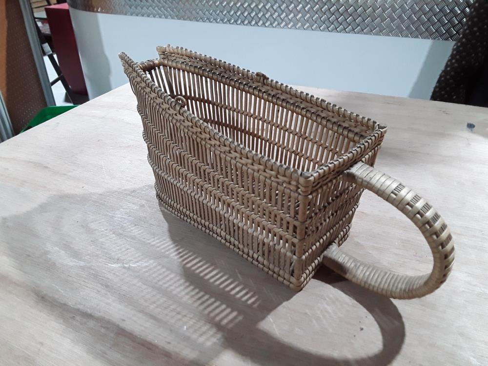 PORTE BOUTEILLE EN JONC 