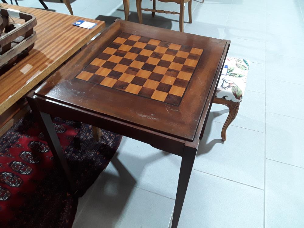 TABLE JEU D'ÉCHEC DAMIER 